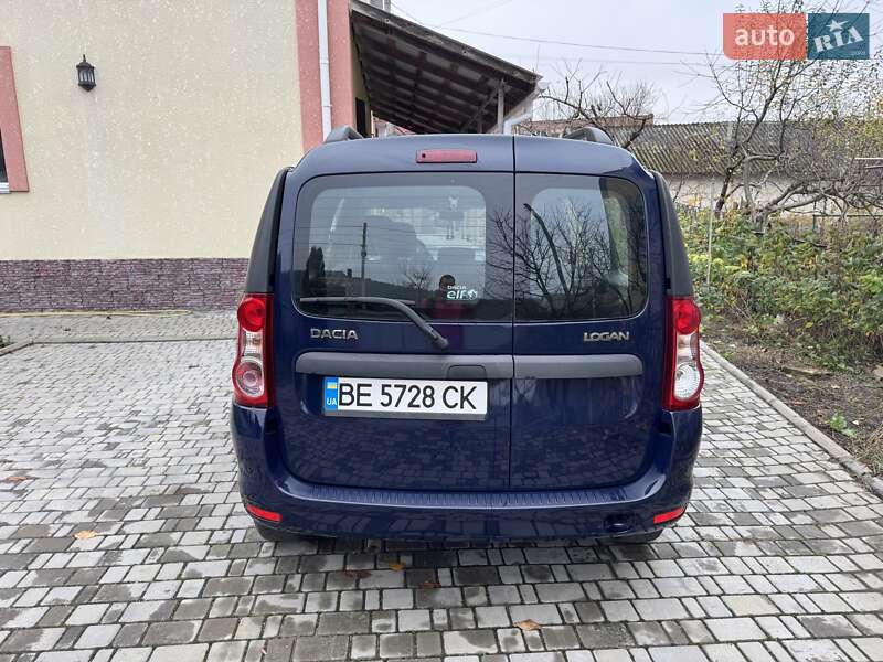Седан Dacia Logan 2011 в Могилев-Подольске