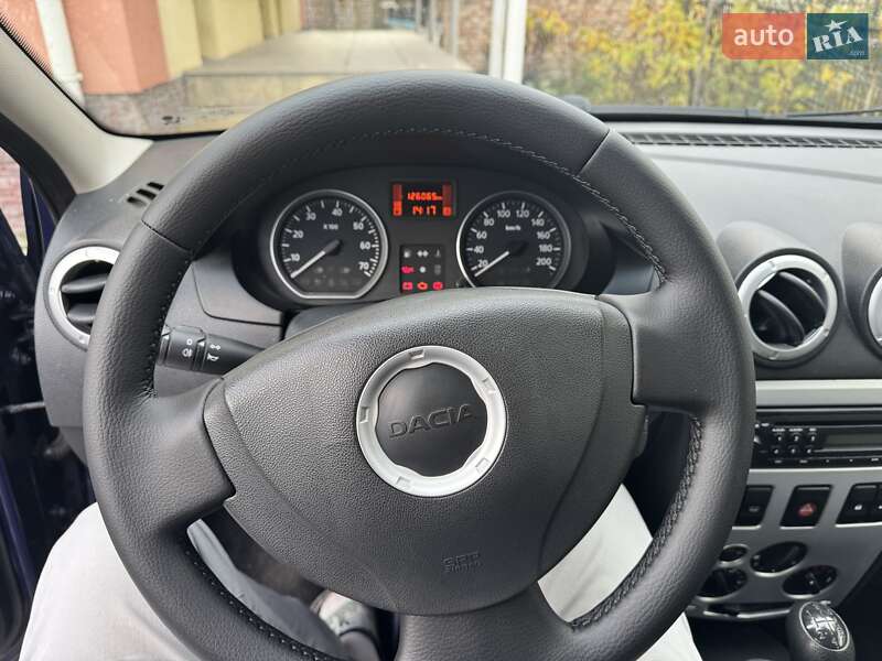 Седан Dacia Logan 2011 в Могилев-Подольске