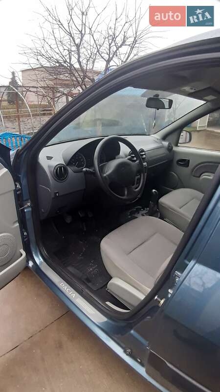 Седан Dacia Logan 2006 в Бердичеве