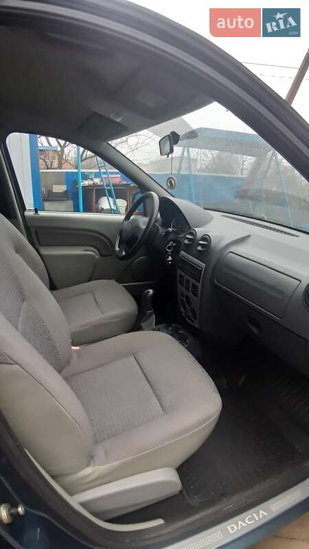 Седан Dacia Logan 2006 в Бердичеве