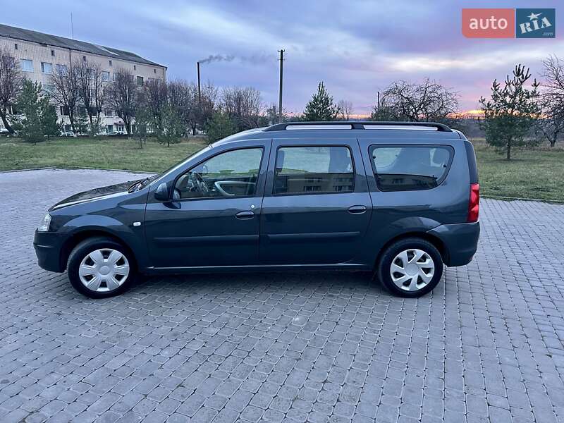 Седан Dacia Logan 2009 в Теплике