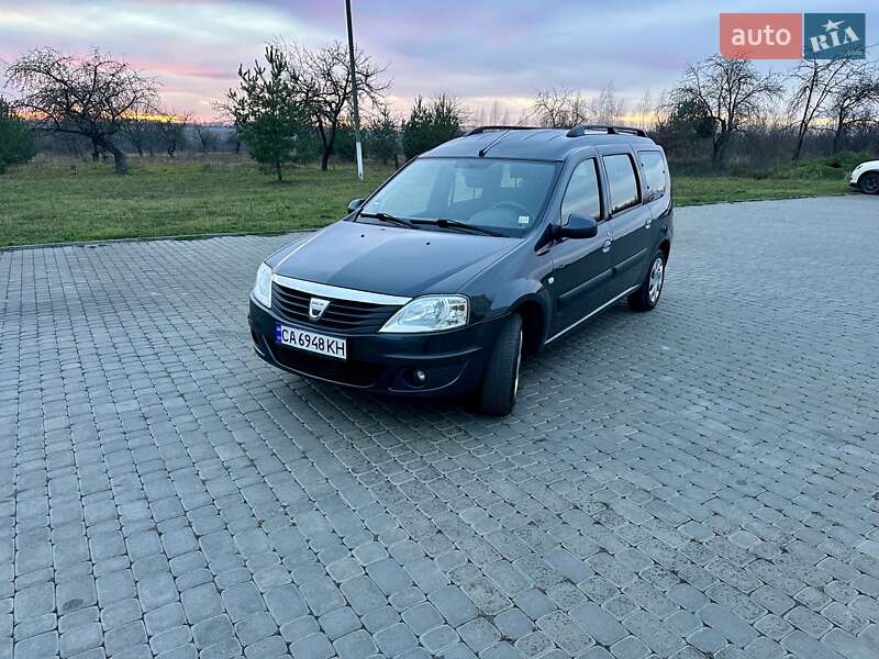 Седан Dacia Logan 2009 в Теплике