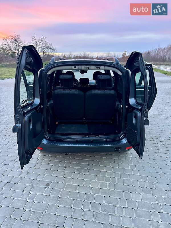 Седан Dacia Logan 2009 в Теплике