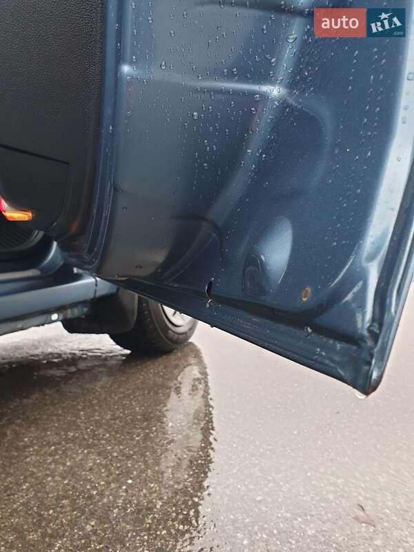 Седан Dacia Logan 2008 в Бучі