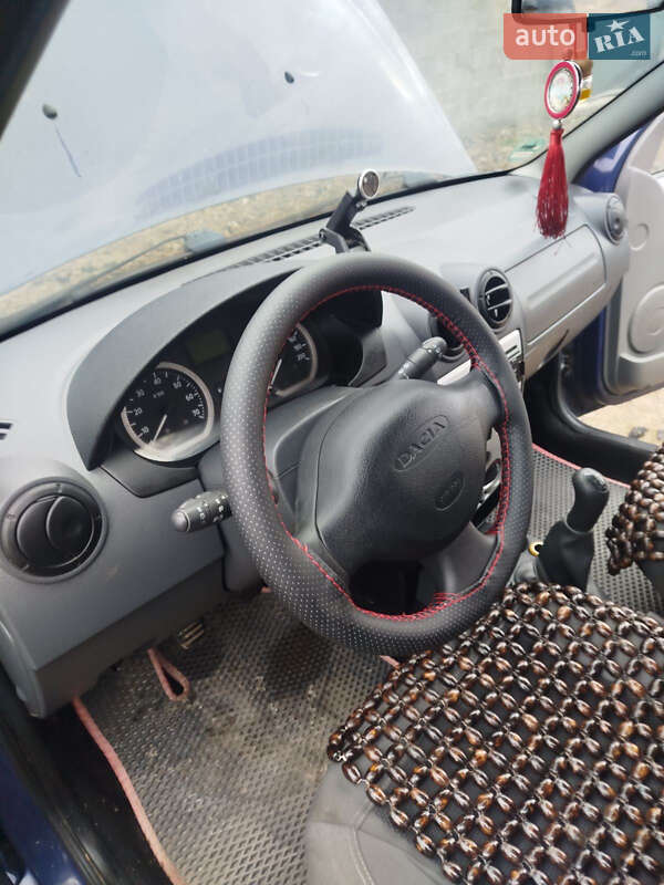 Седан Dacia Logan 2008 в Рівному