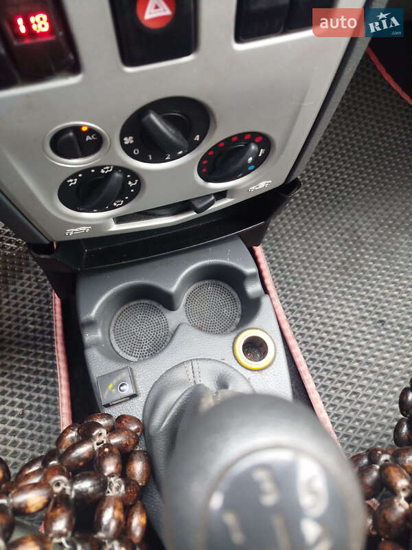 Седан Dacia Logan 2008 в Рівному