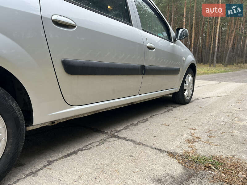 Седан Dacia Logan 2011 в Ковеле