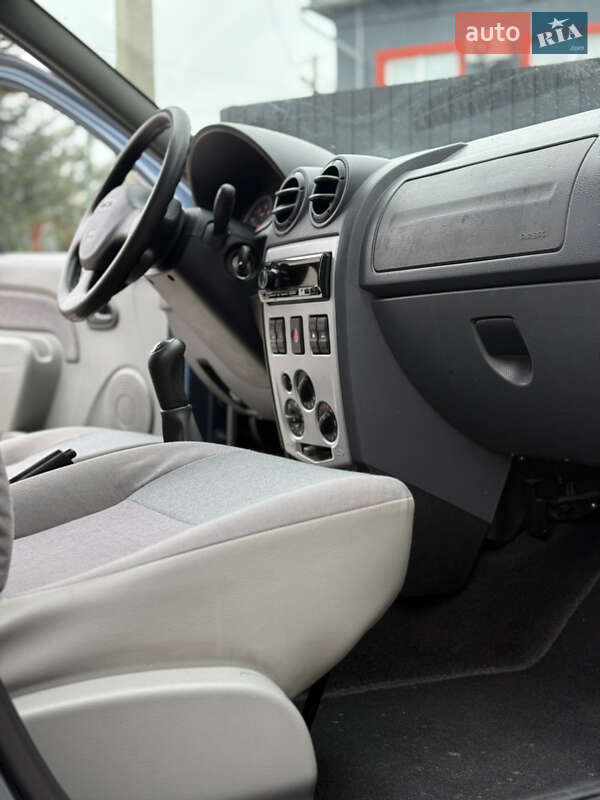 Седан Dacia Logan 2007 в Самборі фото 51 Седан Dacia Logan 2007 в Самборі