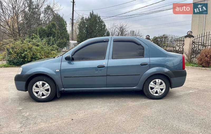 Седан Dacia Logan 2008 в Кривому Розі
