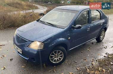 Седан Dacia Logan 2006 в Чугуеве