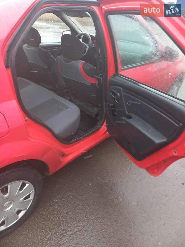 Седан Dacia Logan 2009 в Дрогобичі