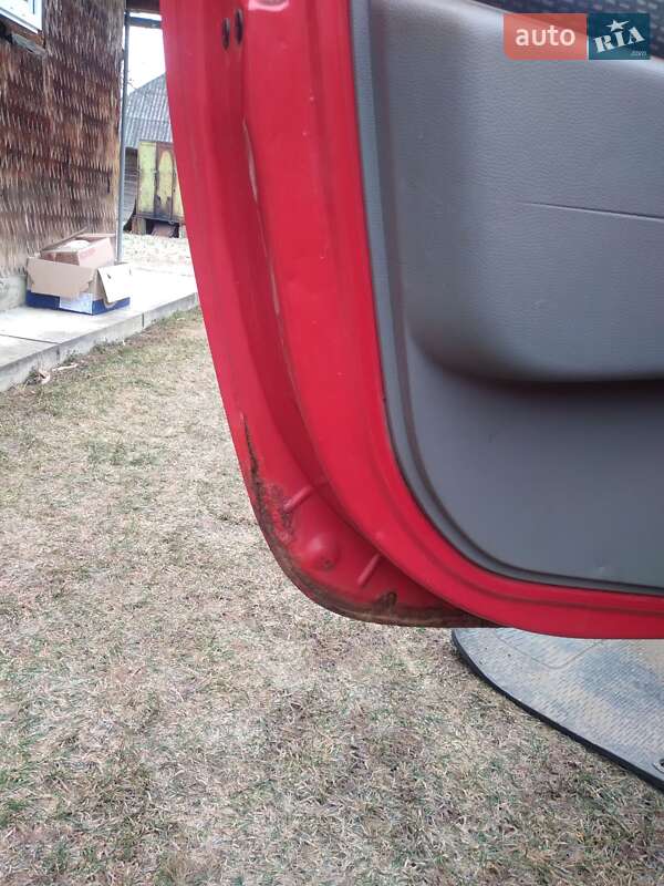 Седан Dacia Logan 2007 в Межгорье