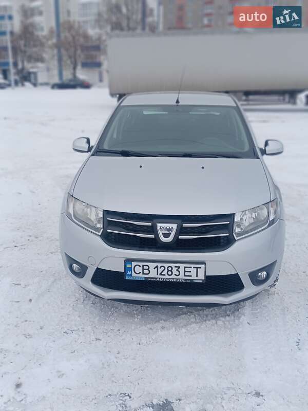 Седан Dacia Logan 2013 в Чернигове
