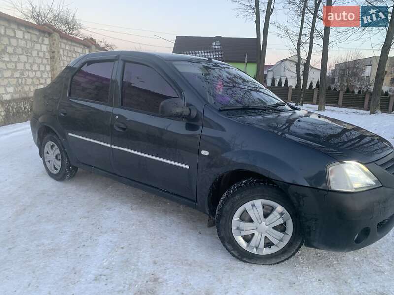 Седан Dacia Logan 2008 в Золочеве