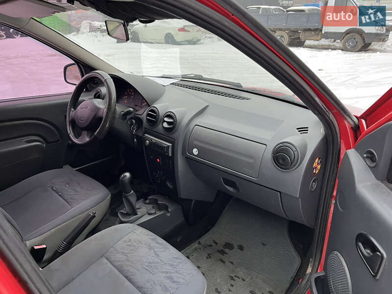 Седан Dacia Logan 2009 в Софиевской Борщаговке