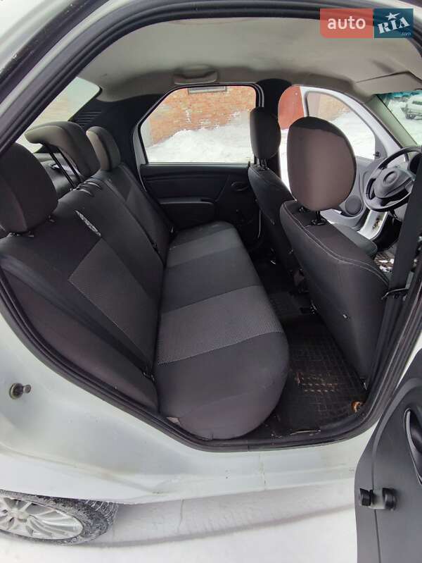 Седан Dacia Logan 2008 в Чернигове фото 15 Седан Dacia Logan 2008 в Чернигове