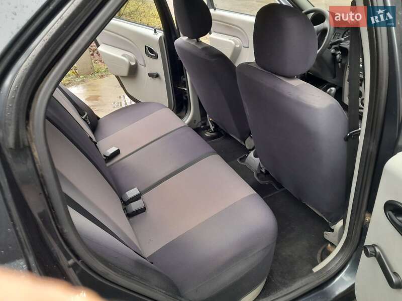 Седан Dacia Logan 2008 в Александрие фото 11 Седан Dacia Logan 2008 в Александрие