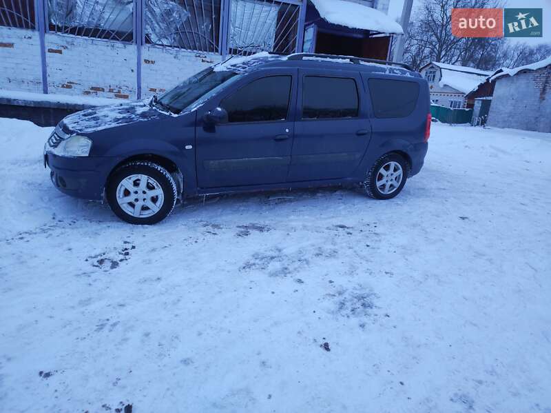 Седан Dacia Logan 2009 в Чернигове