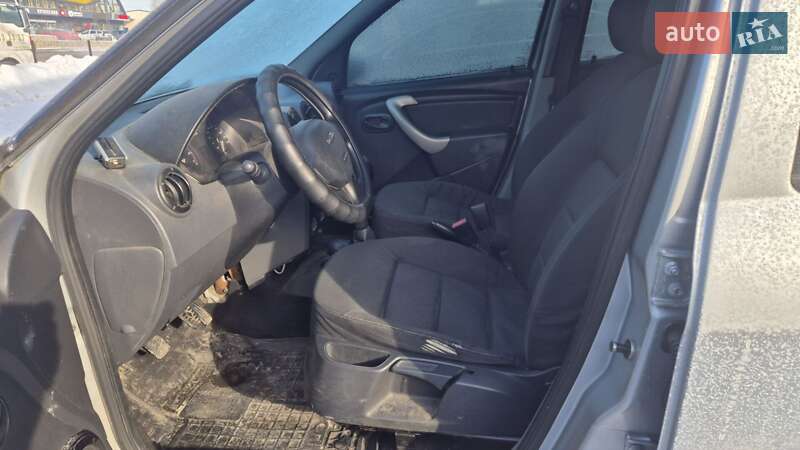 Седан Dacia Logan 2007 в Киеве