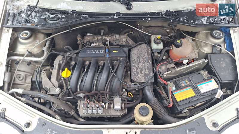 Седан Dacia Logan 2009 в Валках