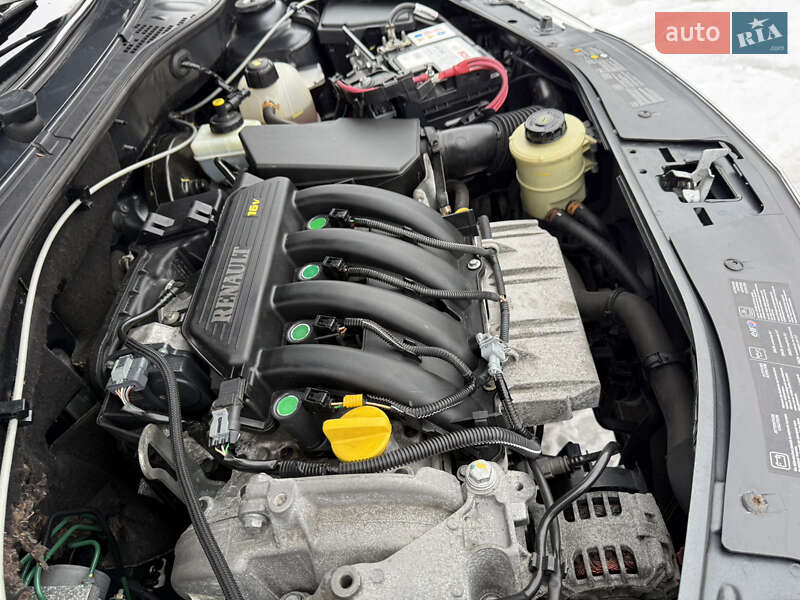 Седан Dacia Logan 2011 в Луцке