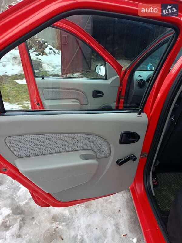 Седан Dacia Logan 2006 в Староконстантинове фото 7 Седан Dacia Logan 2006 в Староконстантинове