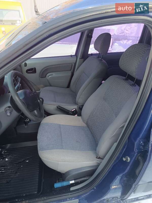 Седан Dacia Logan 2008 в Николаеве