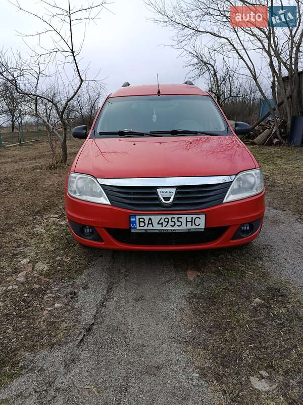 Dacia Logan 2011