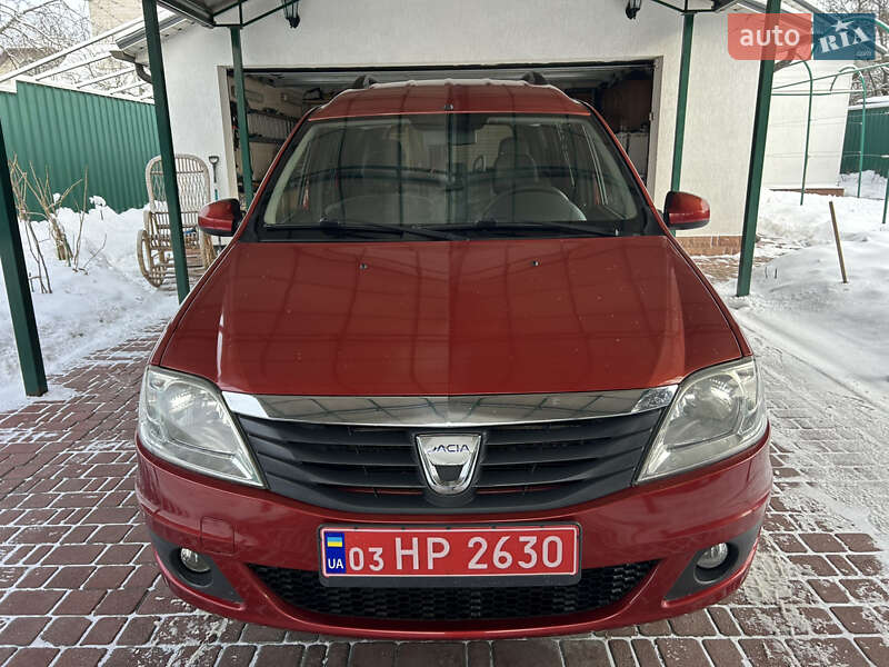 Седан Dacia Logan 2011 в Белой Церкви