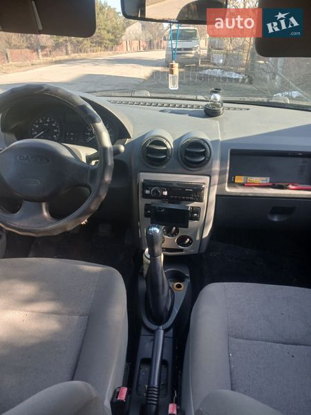 Седан Dacia Logan 2008 в Кременце