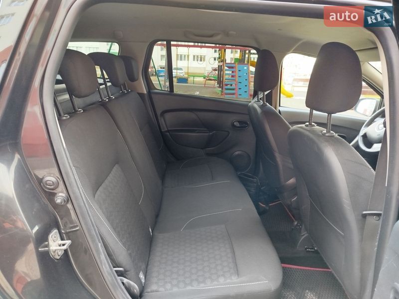 Седан Dacia Logan 2015 в Вінниці