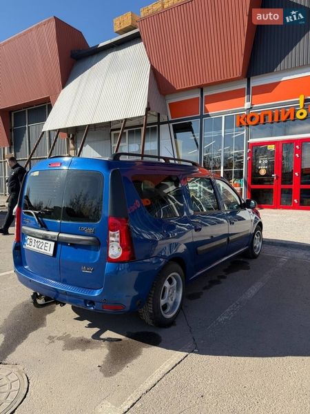 Седан Dacia Logan 2009 в Чернигове
