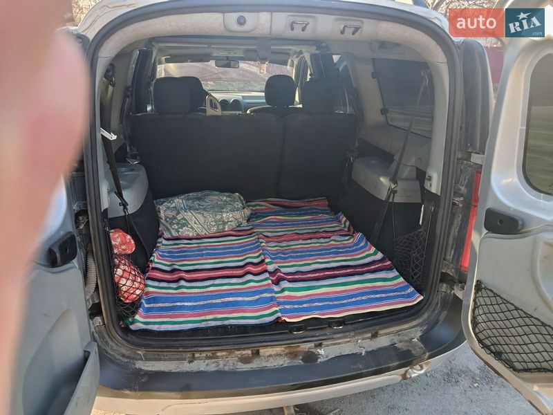 Седан Dacia Logan 2007 в Звенигородке