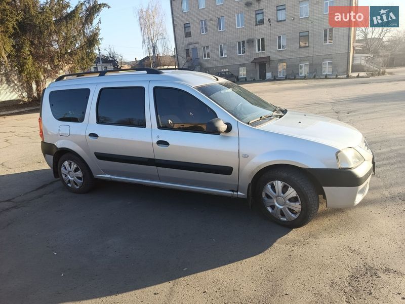 Седан Dacia Logan 2007 в Звенигородке