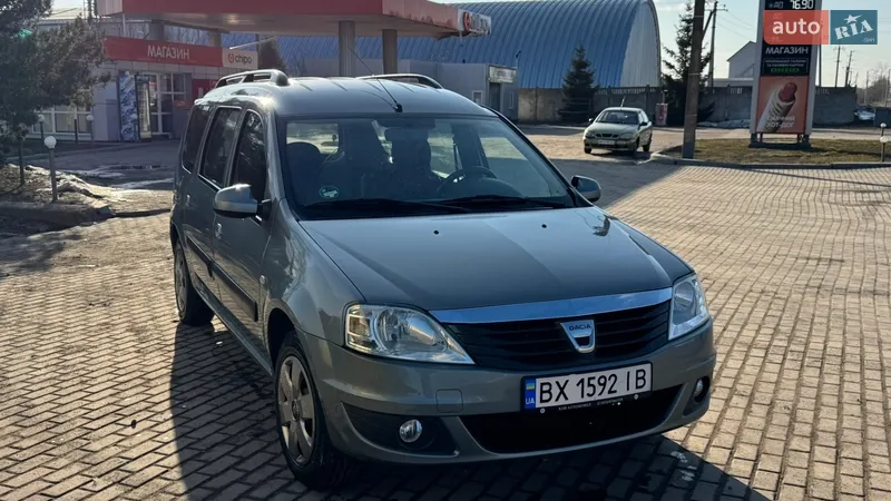 Dacia Logan 2011