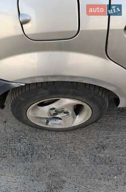 Седан Dacia Logan 2006 в Иванкове