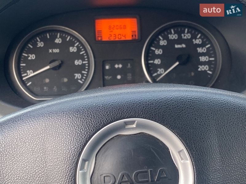 Седан Dacia Logan 2008 в Києві