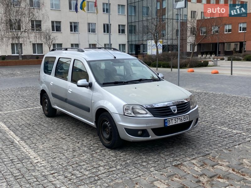 Седан Dacia Logan 2011 в Одессе