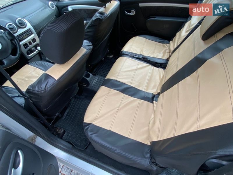 Седан Dacia Logan 2011 в Одессе