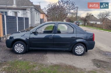 Седан Dacia Logan 2007 в Хороле