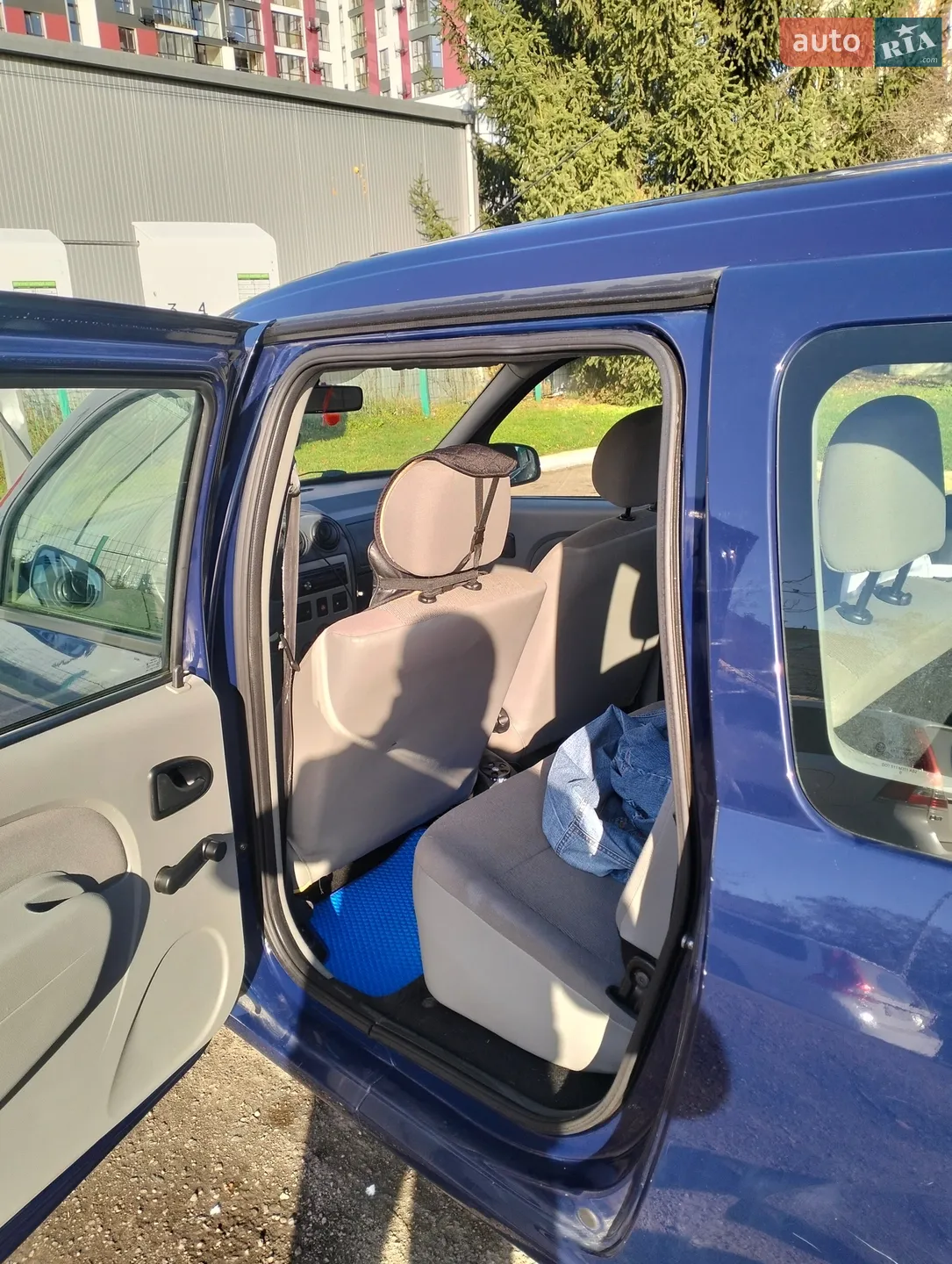 2010 Dacia Logan - мініатюра 7