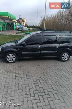 Седан Dacia Logan 2009 в Житомирі