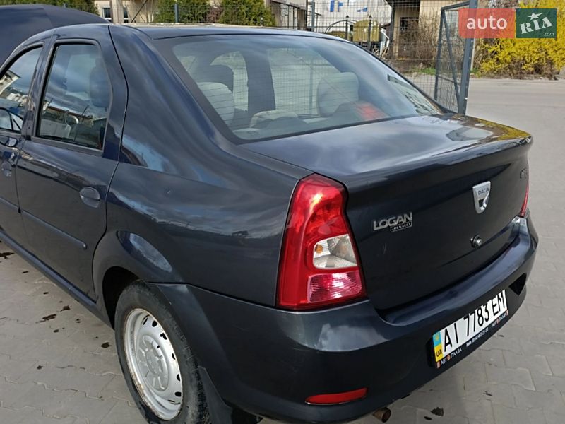 Седан Dacia Logan 2008 в Буче