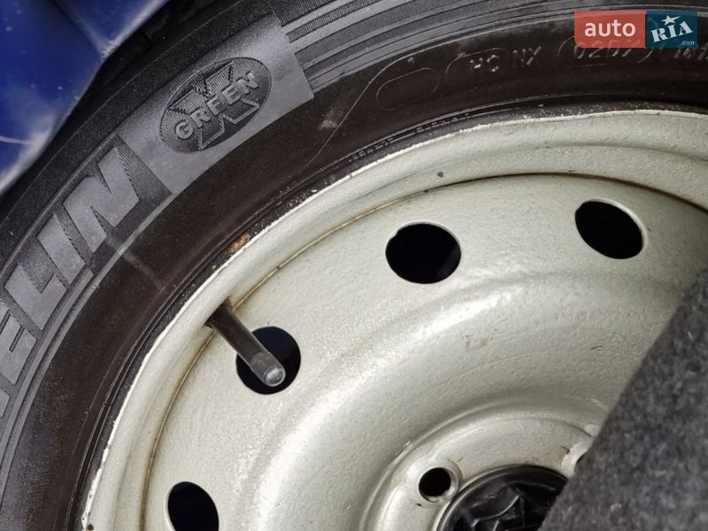 Седан Dacia Logan 2009 в Пісочині