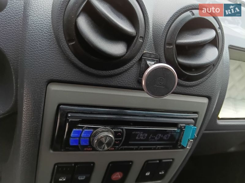 Седан Dacia Logan 2007 в Кам'янець-Подільському фото 12 Седан Dacia Logan 2007 в Кам'янець-Подільському