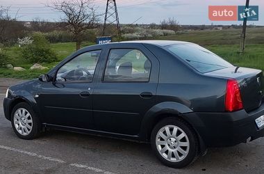 Седан Dacia Logan 2006 в Южному