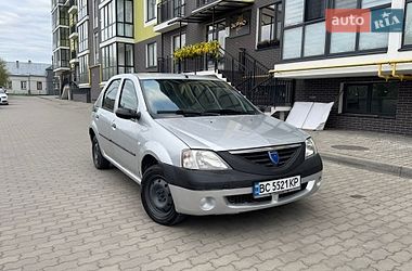 Седан Dacia Logan 2006 в Жовкві
