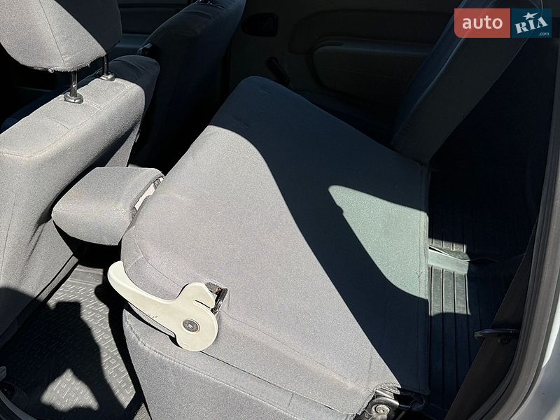 Седан Dacia Logan 2007 в Киеве