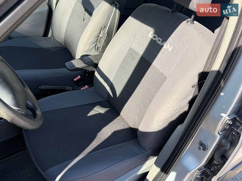 Седан Dacia Logan 2007 в Киеве