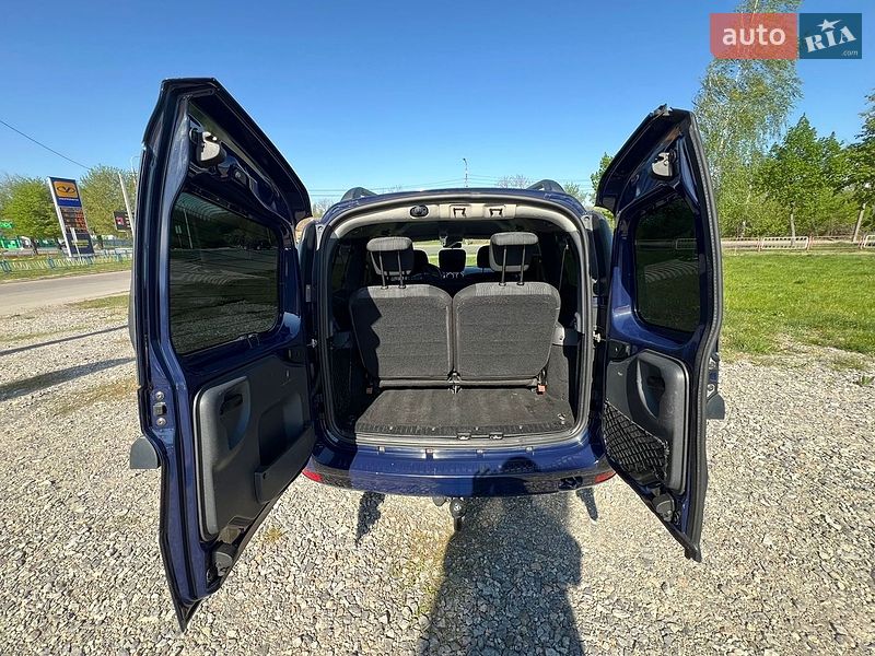 Седан Dacia Logan 2010 в Бердичеве